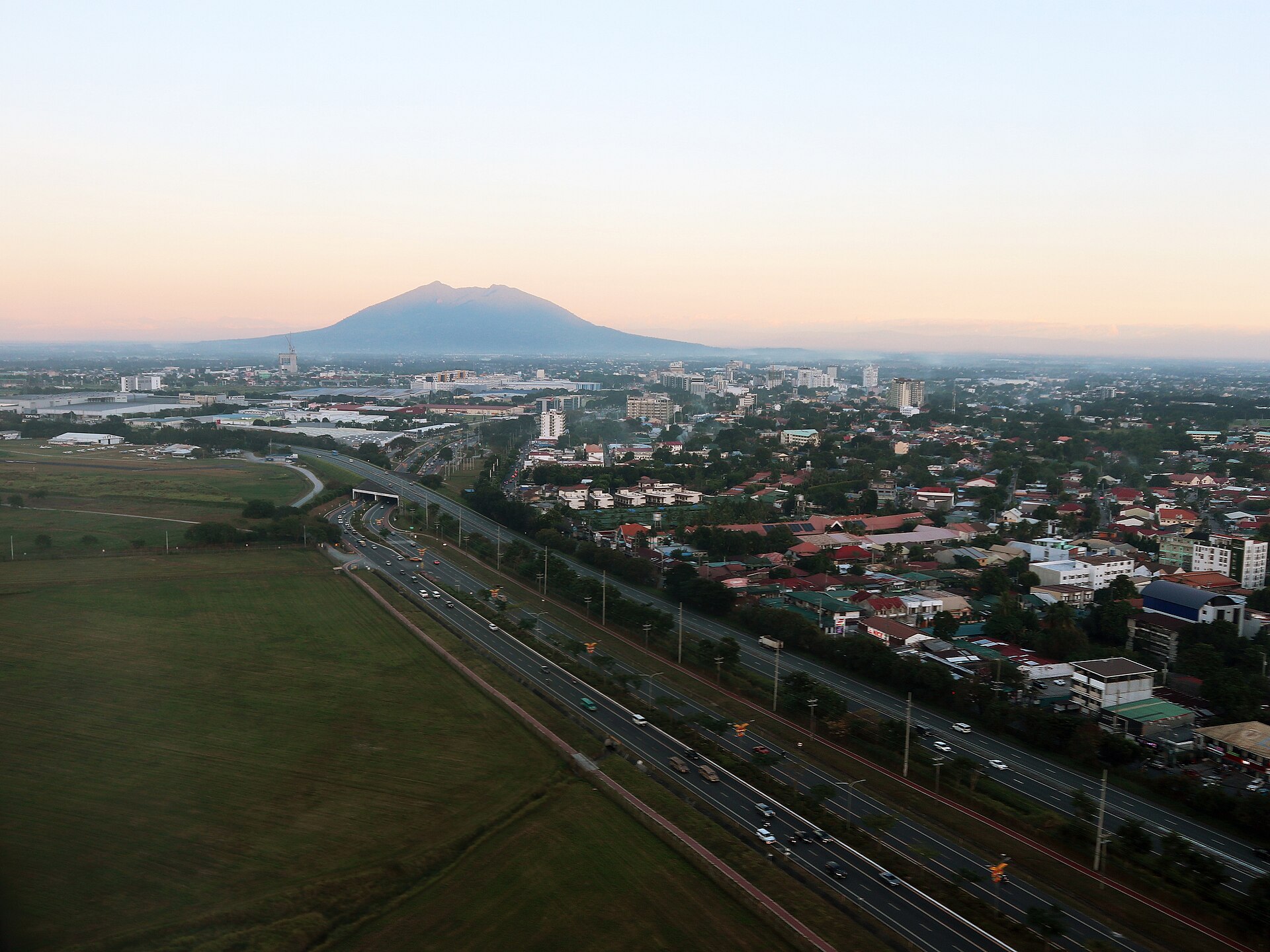 Angeles / Mabalacat, Pampanga (CRK) — Filipino leisure outbound airport, photo via Wikimedia Commons (Wikipedia skyline article)