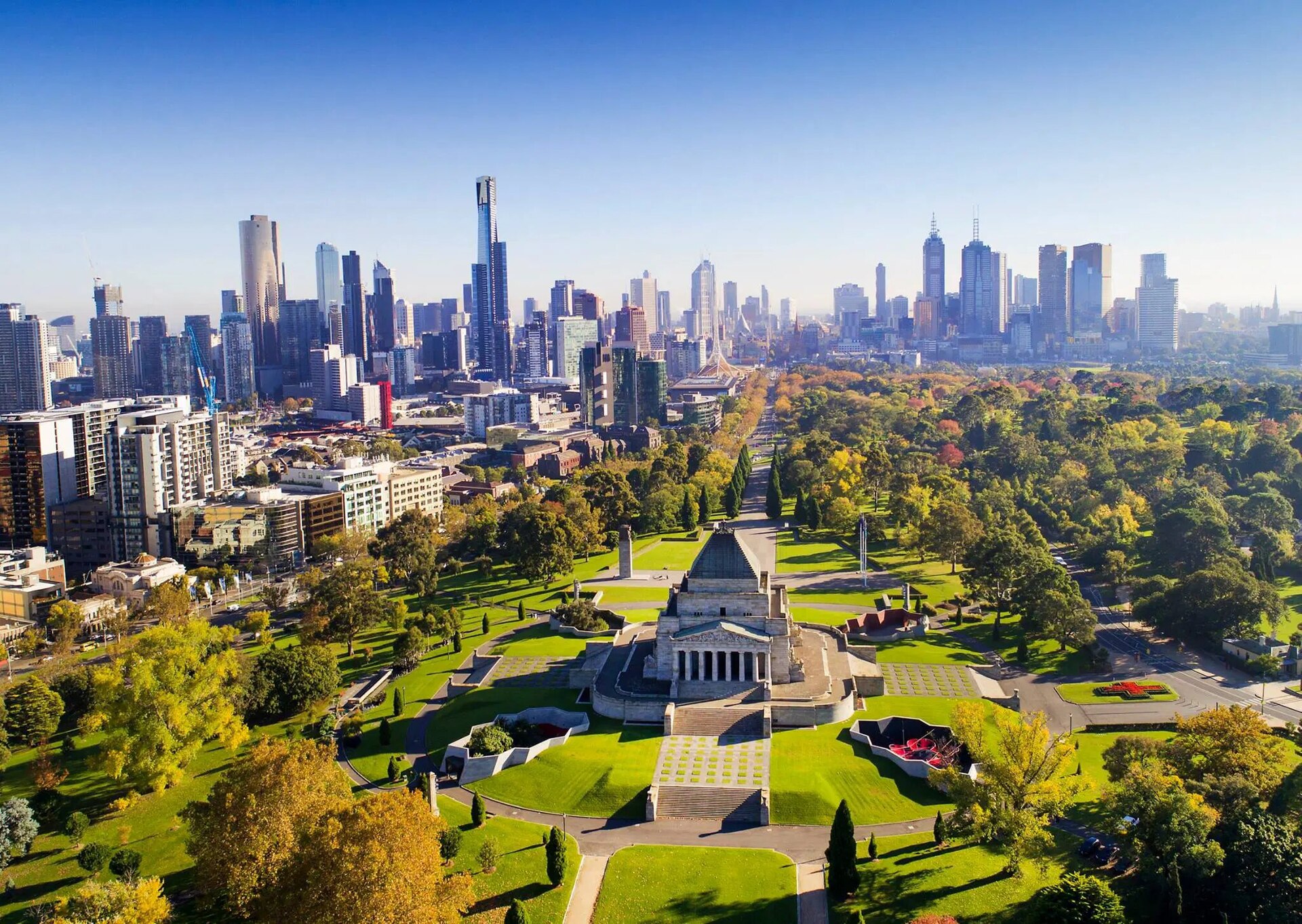 Melbourne (MEL) — balikbayan return airport from USA, Canada, Australia, photo via Wikimedia Commons (Wikipedia summary image)